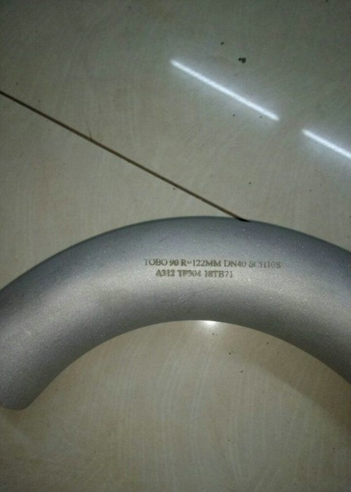 76mm Radius Stainless Steel Elbow Seamless 90 / 45 Degree In Silver Colour