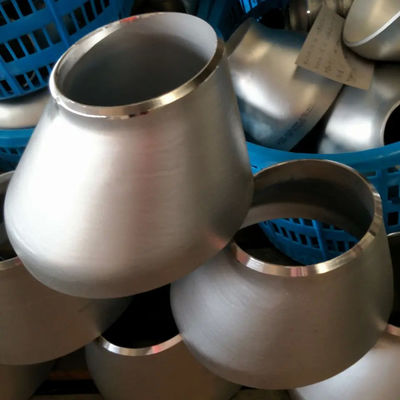 ASTM A234 Sch40 Sch80 90 डिग्री कार्बन स्टील बैक बट वेल्डेड रेड्यूसर